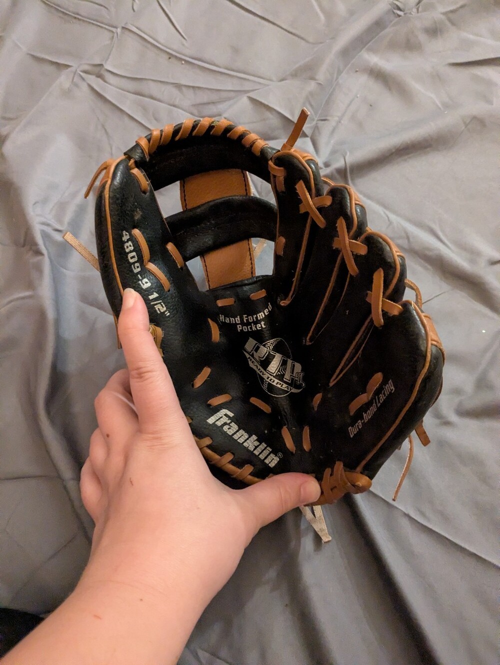 Franklin baseball glove kids